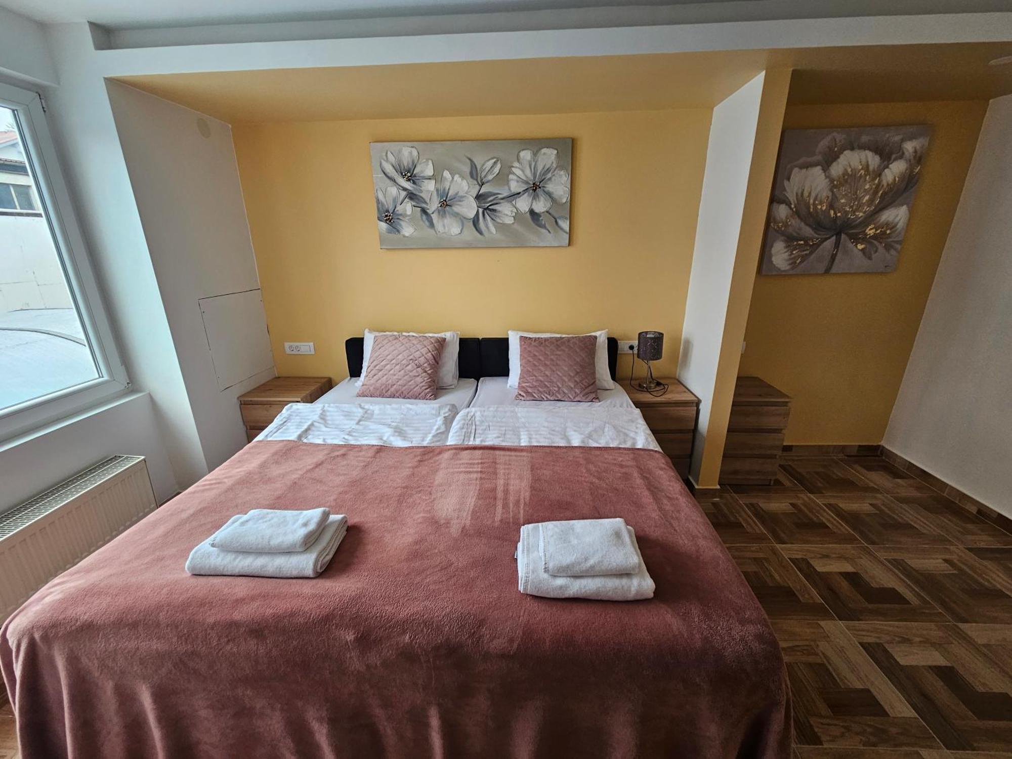 Royal Apartments & Rooms Загреб Екстер'єр фото